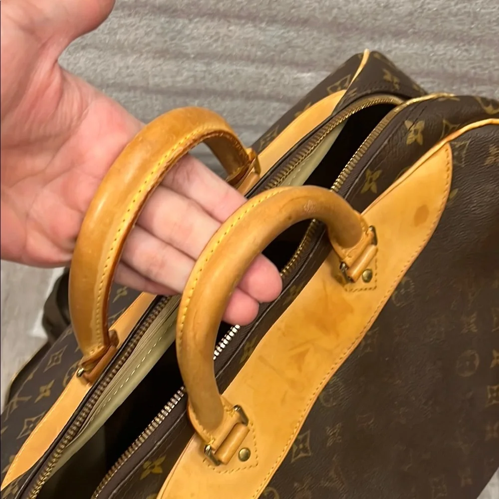 Louis Vuitton Brown Monogram travel Bag - Picture 11 of 15